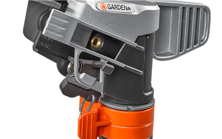 Gardena Full Or Part Circle Pulse Sprinkler with Stable Stand
